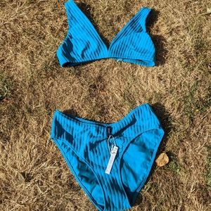 Ribbed Teal Araks Swimsuit Size L